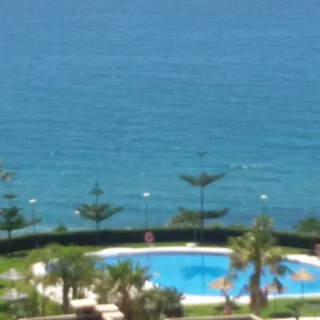 Frente Al Mar *